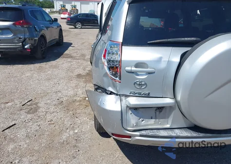 2011 Toyota Rav4 from USA, damaged, VIN 2T3ZF4DV0BW070440